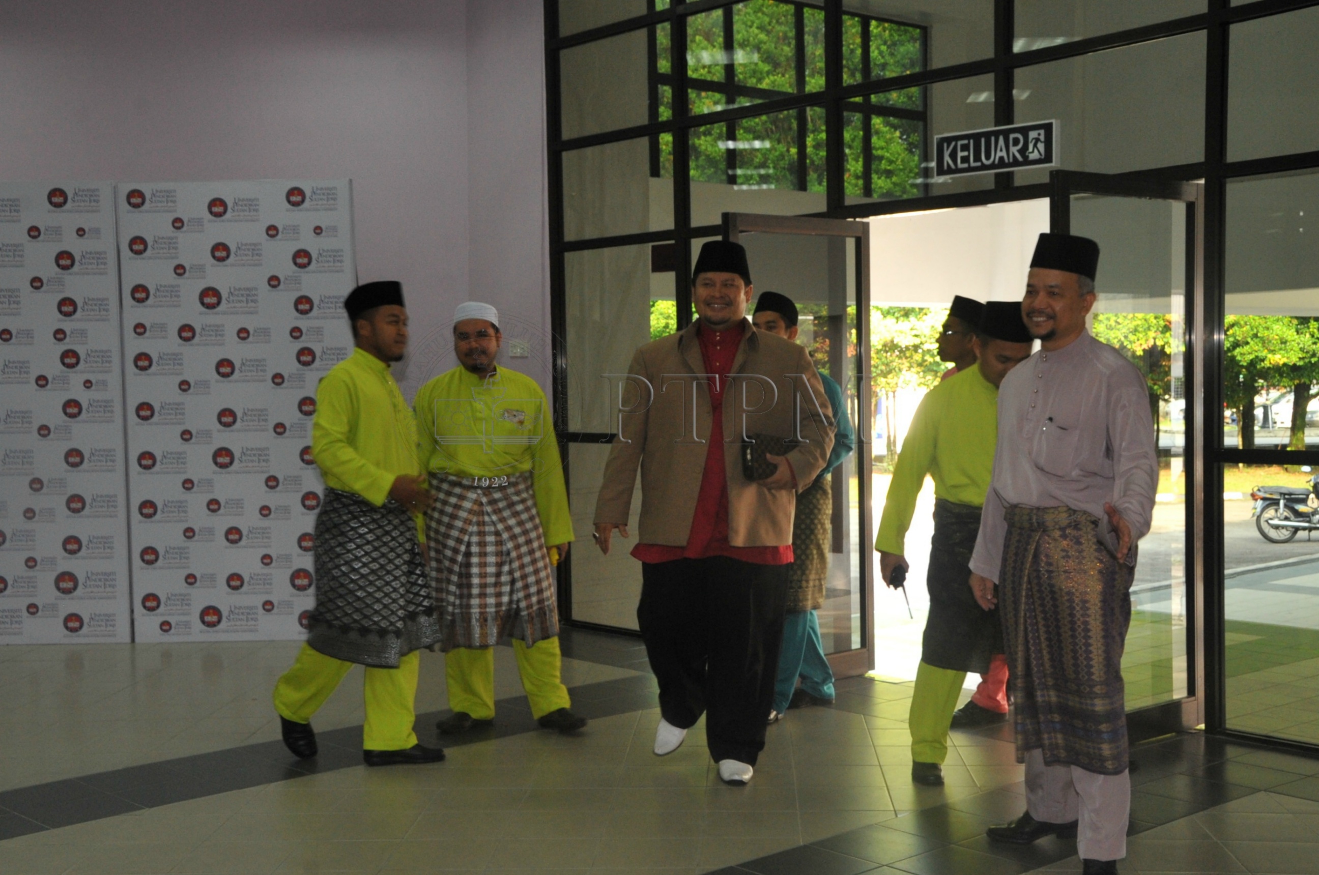 PRO 14 109 HIJRAHPRO 8455